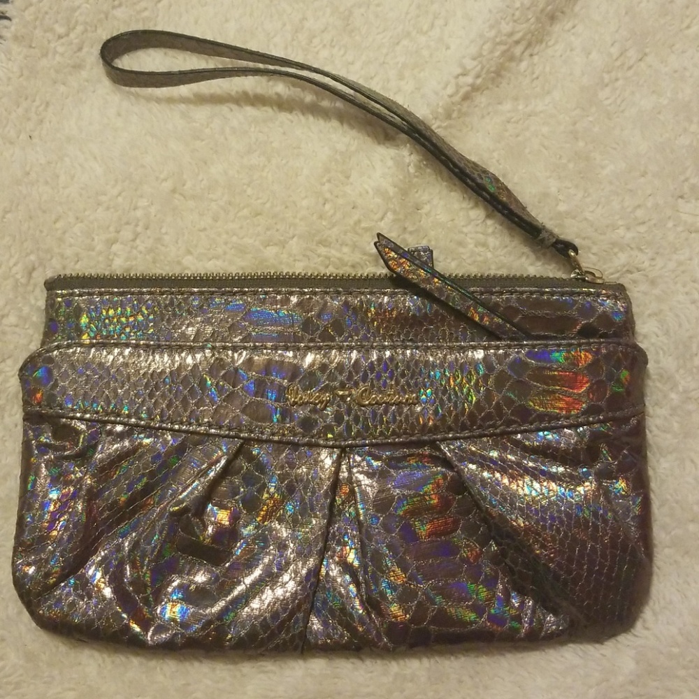 Juicy Couture wristlet